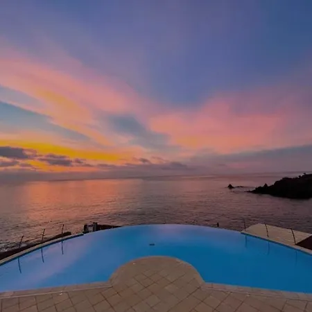 Tres Bel Spacieux St Raphael Apartmán *